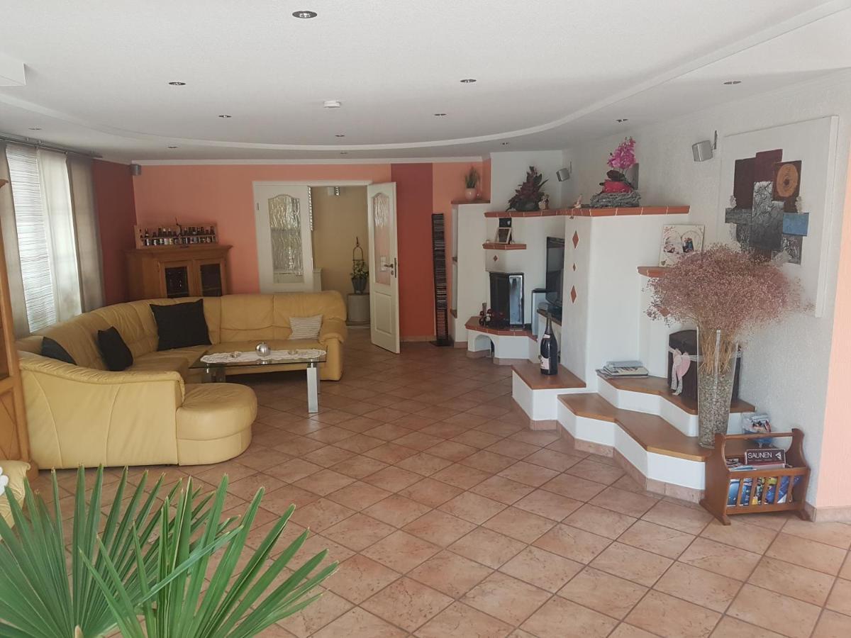 Lindenhaus Apartamento Wévercé Exterior foto